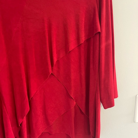 Women’s travelers by Chicos red asymmetrical long sleeve top size 3 large - Picture 3 of 6
